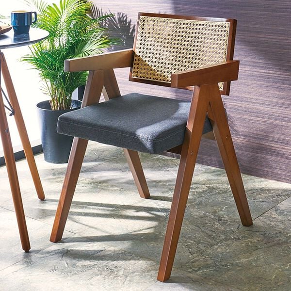 「ゆったり腰をかけられるラタン調チェア（椅子・チェア・スツール）」｜詳細画像