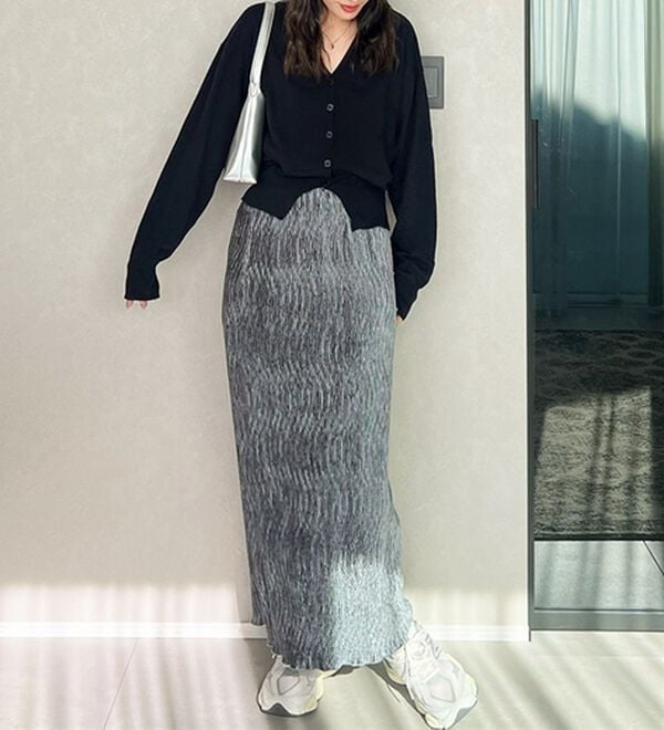 GeeRA（ジーラ）の「すっきり見え！ベロアプリーツロングスカート（ロングスカート）」｜詳細画像