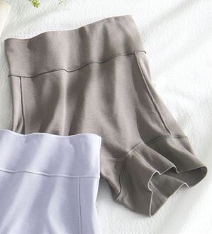 LAVIENNE（ラヴィエンヌ）の「素肌よろこぶオーガニックコットンショーツ（ショーツ）」｜ブラウン