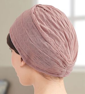 「なめらかシルク１００％国産おうち帽子（帽子）」｜ピンク