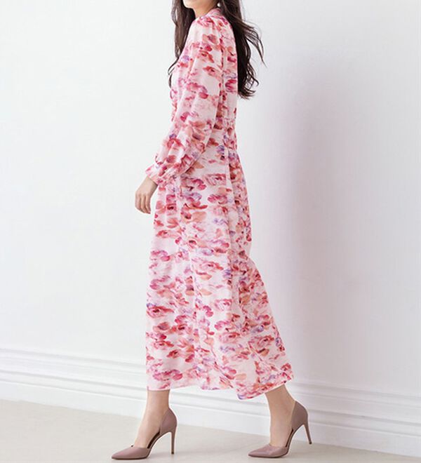 新品タグ付✨ミナペルホネンランドリー Hanna ワンピース ドレス 総柄花柄 新品タグ付✨ミナペルホネンランドリー Hanna ワンピース ドレス