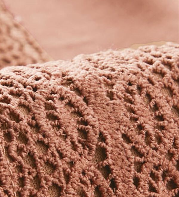 BELLUNA（ベルーナ）の「カットジョーゼット素材レース使いブラウス（カットソー）」｜詳細画像