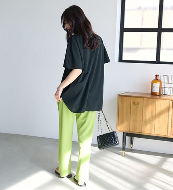 BELLUNA（ベルーナ）の「【接触冷感】Ｔシャツ感覚なのにきちんとブラウス見え！半袖プルオーバー（カットソー）」｜詳細画像