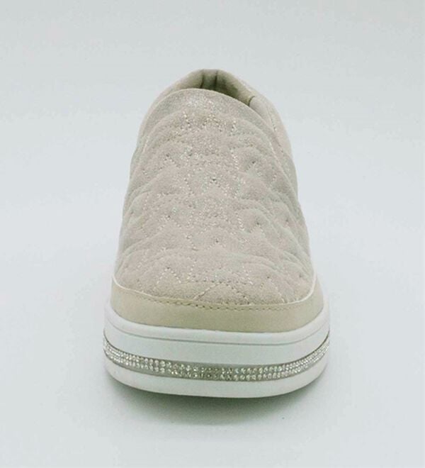 BELLUNA（ベルーナ）の「星柄刺しゅうスニーカー（スリッポン）」｜詳細画像