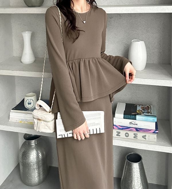 GeeRA（ジーラ）の「楽ちん！ペプラムデザインワンピース（カットソーワンピース）」｜詳細画像