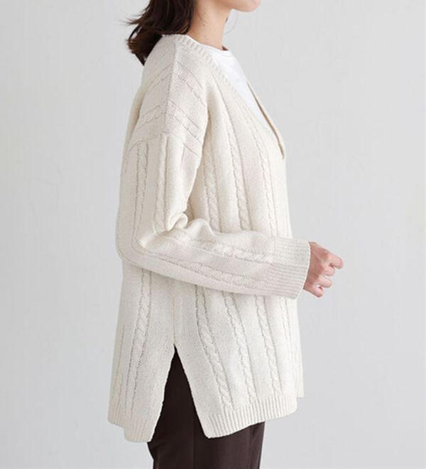 Pierrot（ピエロ）の「ケーブル柄深Ｖネックニット（ニット・セーター）」｜詳細画像