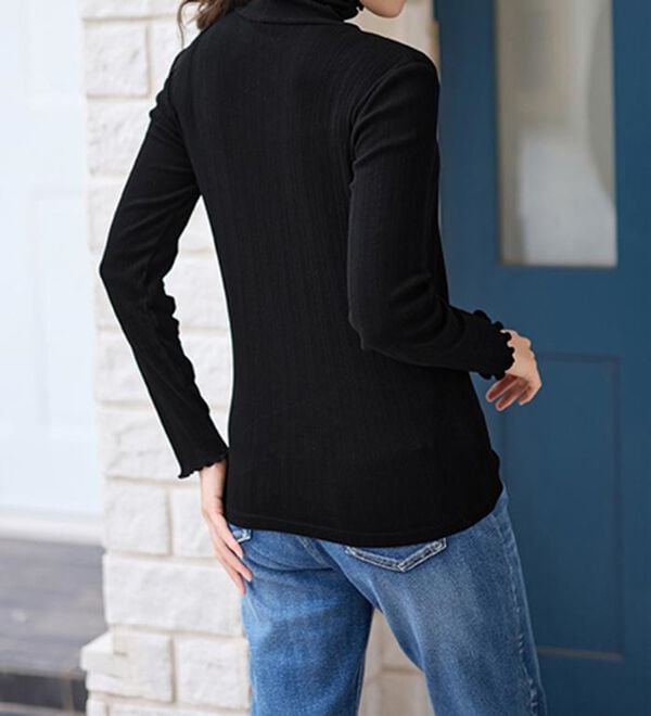 LAVIENNE（ラヴィエンヌ）の「着回し力抜群！綿１００％あったかリブインナー（肌着・インナーウェア）」｜詳細画像