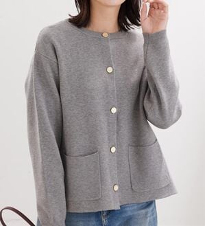 BELLUNA（ベルーナ）の「金ボタン使いニットカーディガン（ニットカーディガン）」｜杢グレー