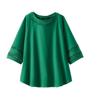 BELLUNA（ベルーナ）の「衿＆袖ハシゴレース使いプルオーバー（カットソー）」｜グリーン