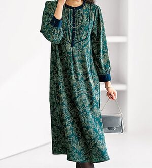 BELLUNA（ベルーナ）の「パイピング使いプリントデザインワンピース（プリントワンピース）」｜詳細画像