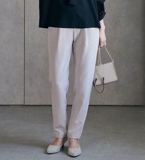 RANAN（ラナン）の「あったか！裏起毛美脚シルエットタックパンツ（フルレングスパンツ）」｜ライトグレー