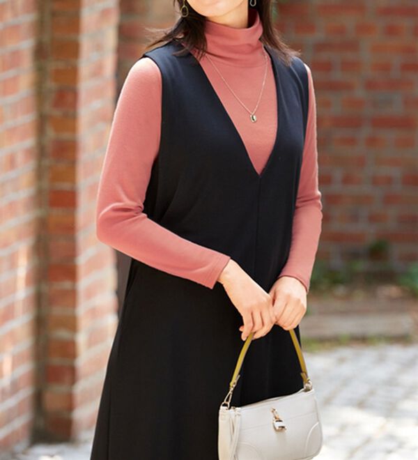 LAVIENNE（ラヴィエンヌ）の「超・暖　吸湿発熱　素肌よろこぶ綿１００％あったかインナー　タートルネックインナー（肌着・インナーウェア）」｜詳細画像