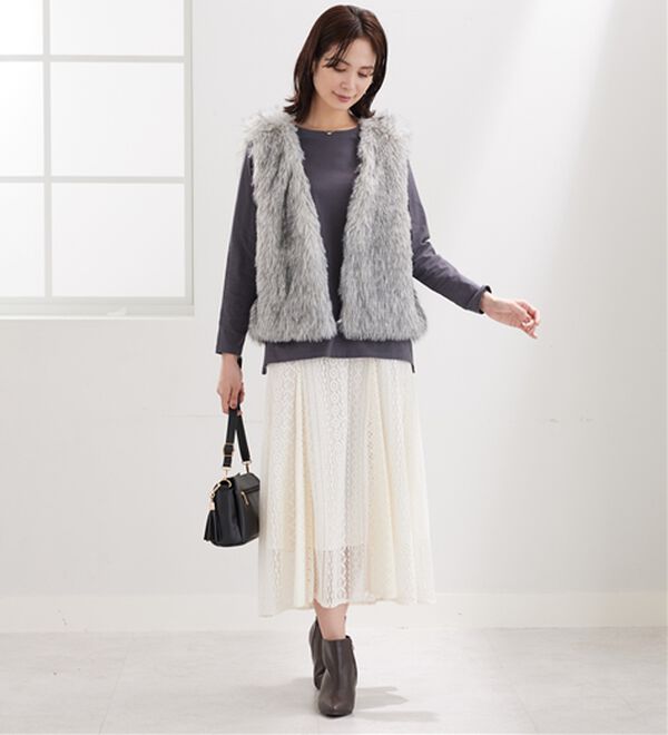 BELLUNA（ベルーナ）の「着映える！ショート丈もこもこファーベスト（ベスト）」｜詳細画像