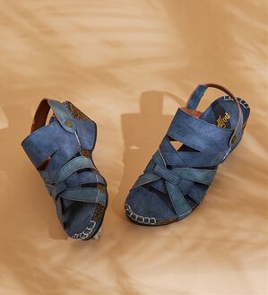 BELLUNA（ベルーナ）の「【３Ｅ／４Ｅ選べる】フットベットウェッジサンダル（サンダル・ミュール）」｜ブルー