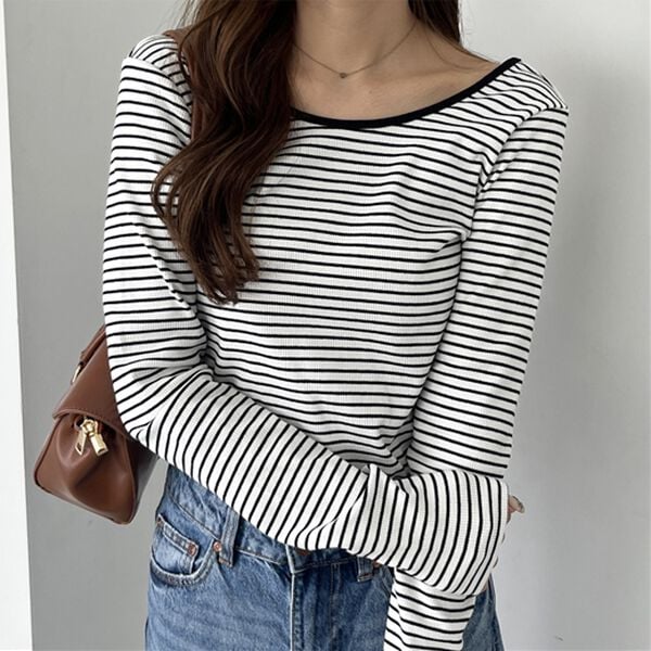 GeeRA（ジーラ）の「バックオープンリブトップス（カットソー）」｜詳細画像