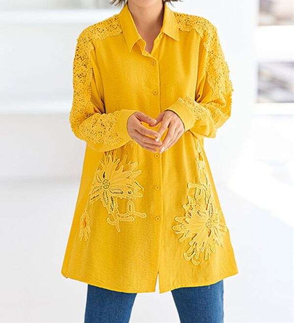 BELLUNA（ベルーナ）の「流れる花レースシャツチュニック（チュニック）」｜イエロー