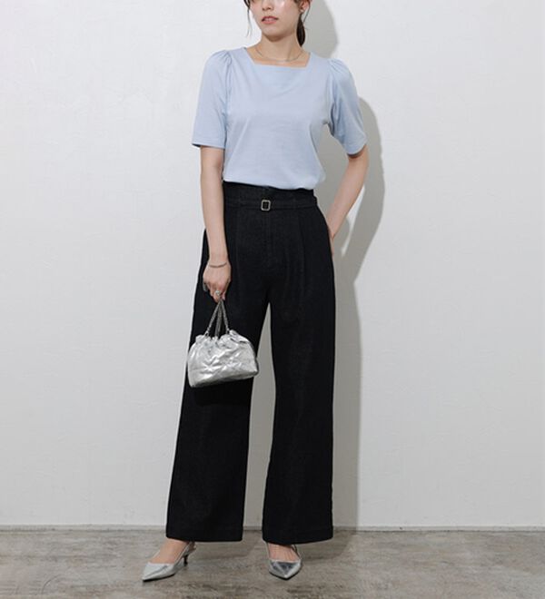 Pierrot（ピエロ）の「接触冷感スクエアネックパフスリーブＴシャツ（カットソー）」｜詳細画像