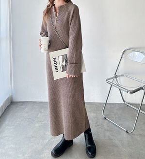 GeeRA（ジーラ）の「【着痩せニット】ハーフジップIラインワンピース（ニットワンピース）」｜ブラウンミックス