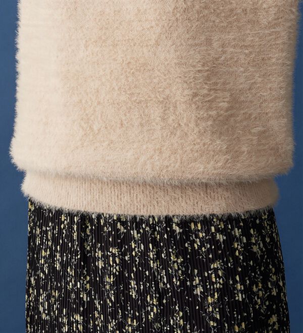 alotta（アロッタ）の「衿付パール調デザインシャギーニット（ニット・セーター）」｜詳細画像