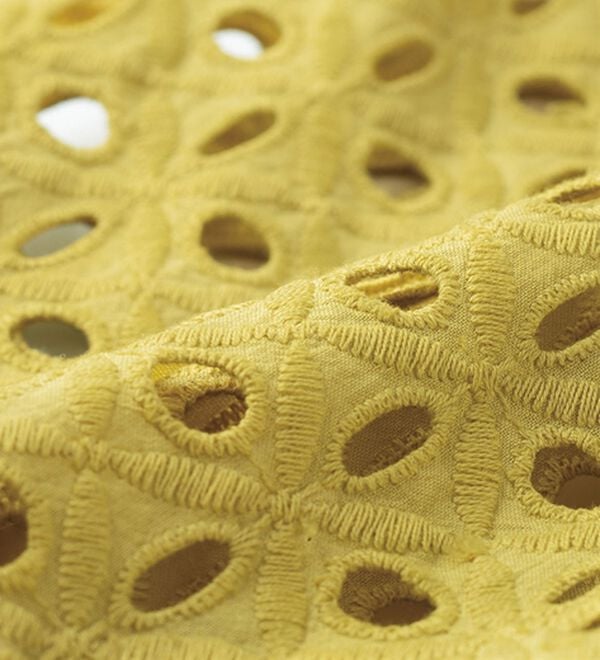 BELLUNA（ベルーナ）の「ボリューム袖レース切替プルオーバー（カットソー）」｜詳細画像