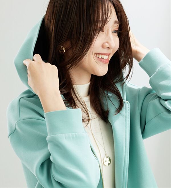 BELLUNA（ベルーナ）の「【快適Ｌａｂ．】とろみ素材裾タックパーカー（パーカー）」｜詳細画像