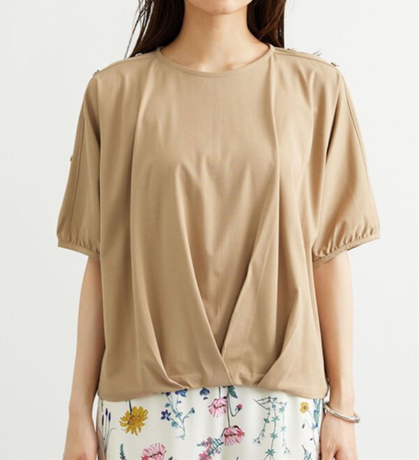 BELLUNA（ベルーナ）の「肩ボタンデザイン裾タックプルオーバー（カットソー）」｜詳細画像