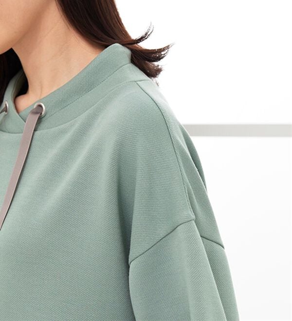 BELLUNA（ベルーナ）の「上品見えとろみワイドネックプルオーバー（カットソー）」｜詳細画像