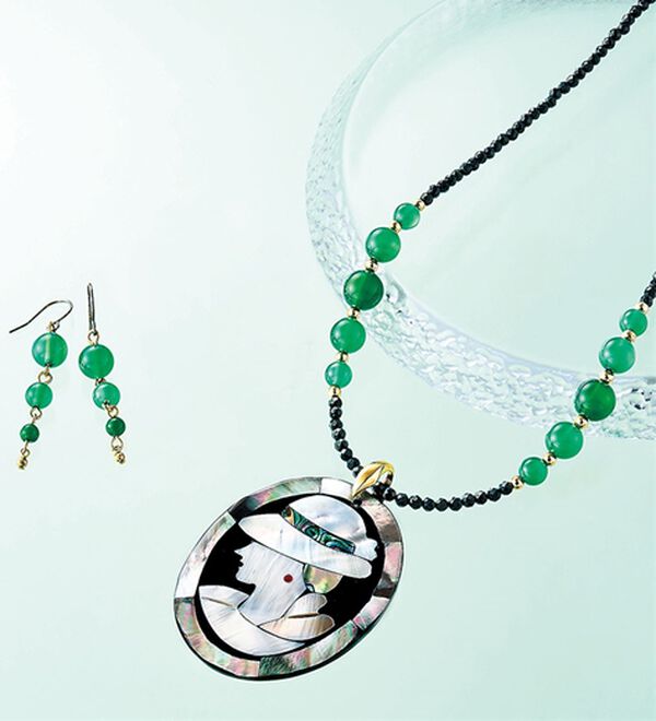 2点セット】貴婦人のシェルペンダント＆イヤリング・ピアス  