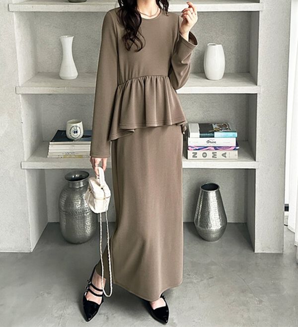 GeeRA（ジーラ）の「楽ちん！ペプラムデザインワンピース（カットソーワンピース）」｜詳細画像