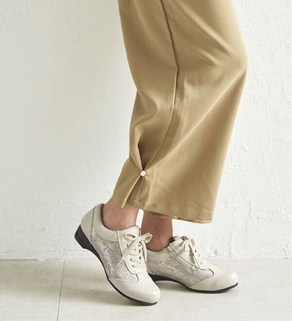 ルフラン（ルフラン）の「＜ラシーナコンフォート＞ほっそり見え４Ｅエレガントシューズ（スニーカー）」｜詳細画像