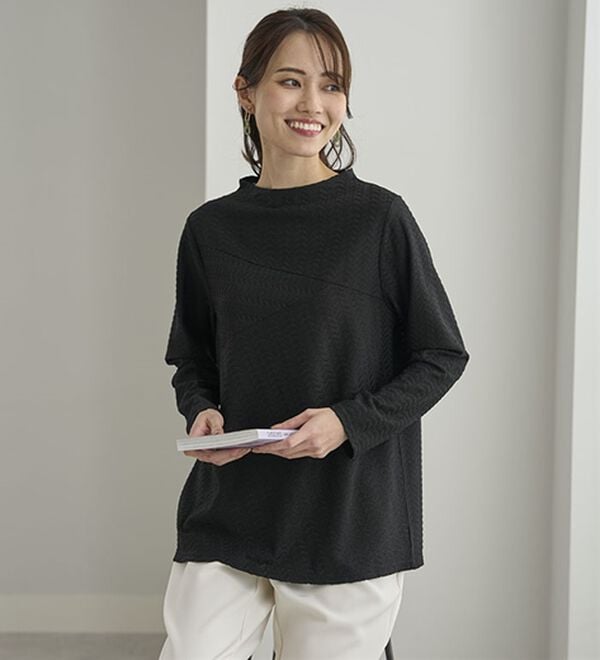 BELLUNA（ベルーナ）の「波柄ジャカード切替デザインプルオーバー（カットソー）」｜詳細画像