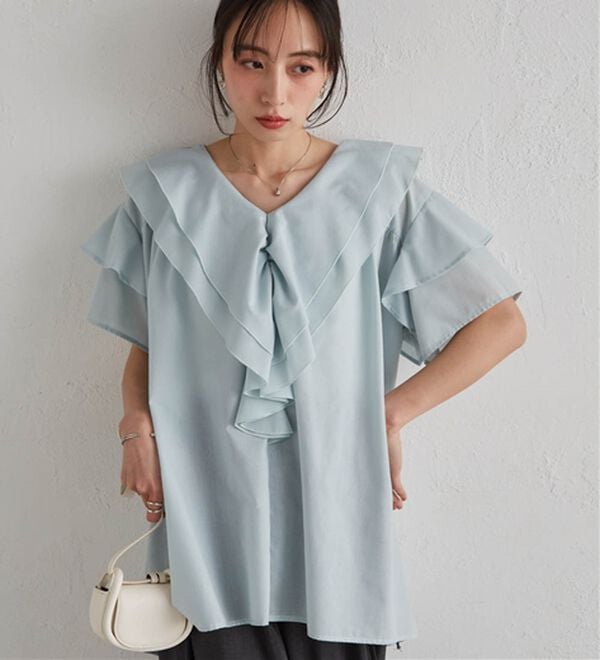 RANAN（ラナン）の「ビッグカラーフリルハーフスリーブブラウス（シャツ）」｜詳細画像