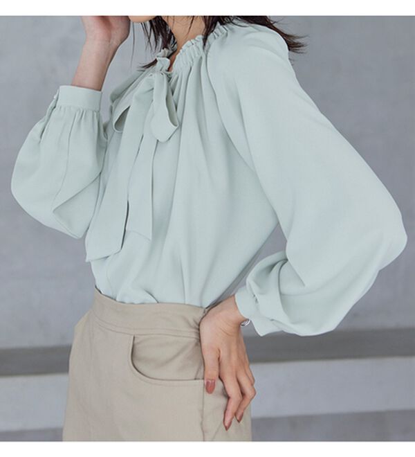 RANAN（ラナン）の「フリル衿ボウタイギャザーブラウス（ブラウス）」｜詳細画像