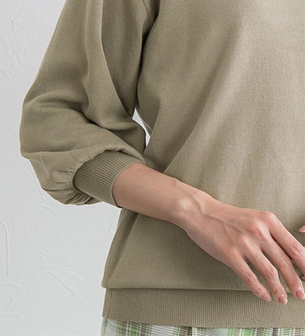 Pierrot（ピエロ）の「【選べるネック】シルクタッチバルーンニット（ニット・セーター）」｜詳細画像