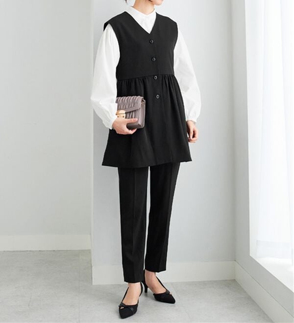 Viola e Viola（ヴィオラ エ ヴィオラ）の「【３点セット】コーデ決まるペプラムジレセットスーツ（パンツスーツ）」｜詳細画像