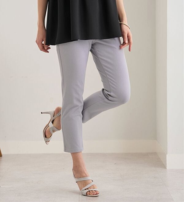 BELLUNA（ベルーナ）の「【再入荷】美ストレッチ素材アンクル丈レギンスパンツ（クロップドパンツ）」｜詳細画像
