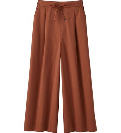 BELLUNA（ベルーナ）の「サラリ綿混タック入りキュロットパンツ（クロップドパンツ）」