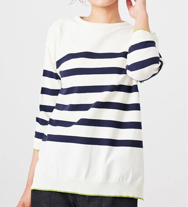 BELLUNA（ベルーナ）の「毛玉になりにくい！ニットプルオーバー（ニット・セーター）」｜オフ白／ネイビー