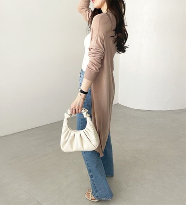 GeeRA（ジーラ）の「【3つの機能付】ロングニットカーディガン（ミディ丈）（ニットカーディガン）」｜詳細画像