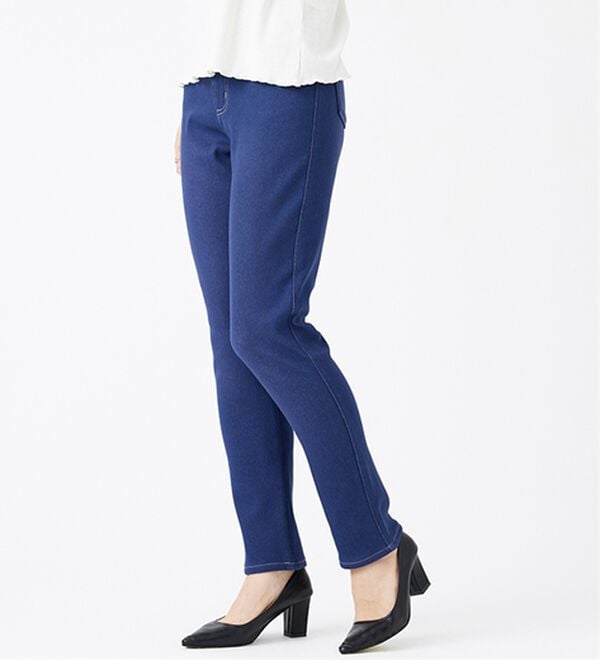 BELLUNA（ベルーナ）の「裏ベロアストレッチデニムパンツ（フルレングスパンツ）」｜詳細画像