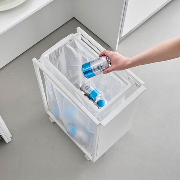 iellio（イエリオ）の「タワー　スリム目隠しダストワゴン４５Ｌ＜ｔｏｗｅｒ山崎実業＞（リビング用品）」｜詳細画像