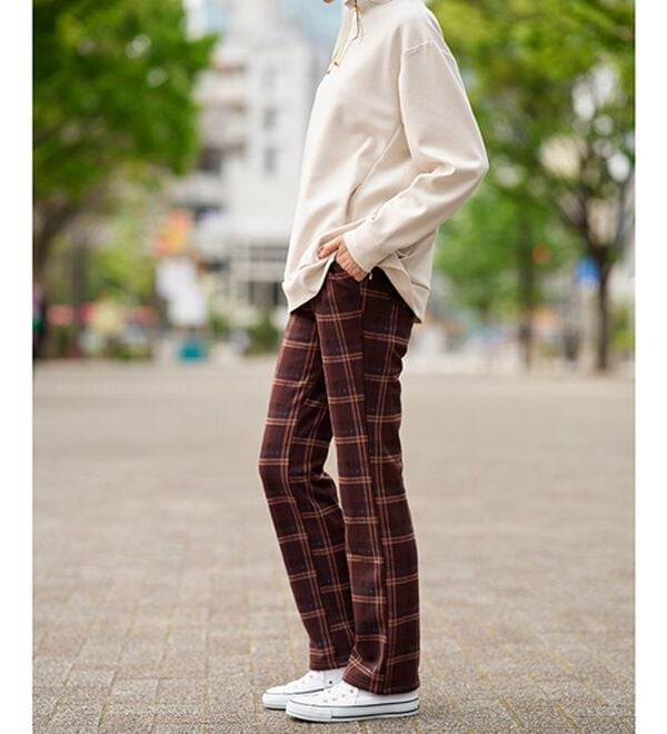 BELLUNA（ベルーナ）の「まるではく毛布！静電防止付裏ファーイージーパンツ（フルレングスパンツ）」｜詳細画像