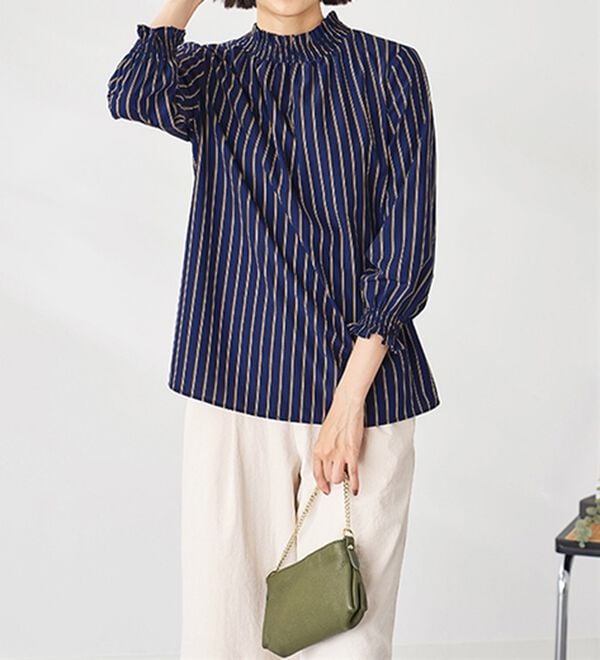 BELLUNA（ベルーナ）の「衿＆袖シャーリング使いブラウス（ブラウス）」｜詳細画像