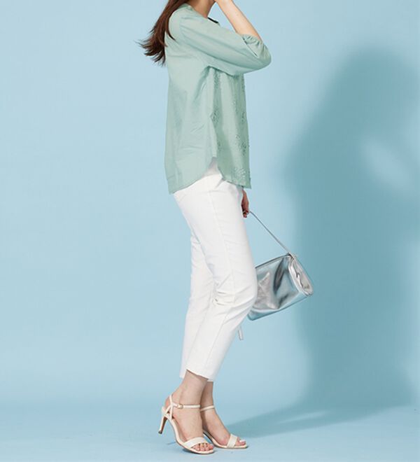 BELLUNA（ベルーナ）の「モチーフレース使いふんわり袖ブラウス（ブラウス）」｜詳細画像