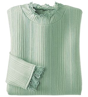 BELLUNA（ベルーナ）の「吸湿発熱あったかレース使いプルオーバー（カットソー）」｜ミント