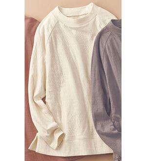 BELLUNA（ベルーナ）の「綿１００％フワッと軽いおしゃれトレーナー（カットソー）」｜アイボリー