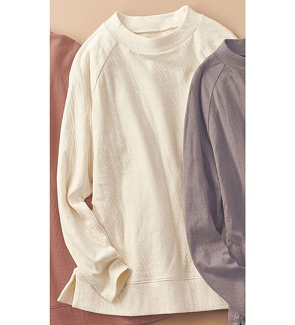 BELLUNA（ベルーナ）の「綿１００％フワッと軽いおしゃれトレーナー（カットソー）」｜アイボリー