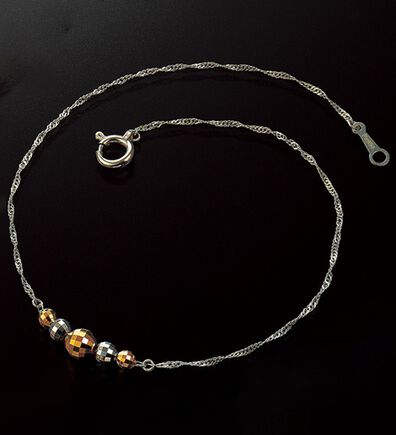 BELLUNA（ベルーナ）の「１８金プラチナミラーカットブレスレット（ブレスレット・バングル）」