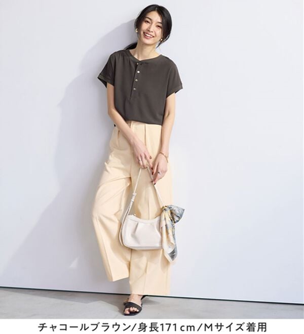 Viola e Viola（ヴィオラ エ ヴィオラ）の「【涼しく解決！】Ｔシャツ感覚で着られるブラウス（ブラウス）」｜詳細画像