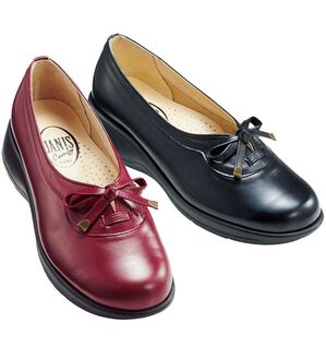 BELLUNA（ベルーナ）の「５Ｅリボンパンプス（パンプス）」｜詳細画像